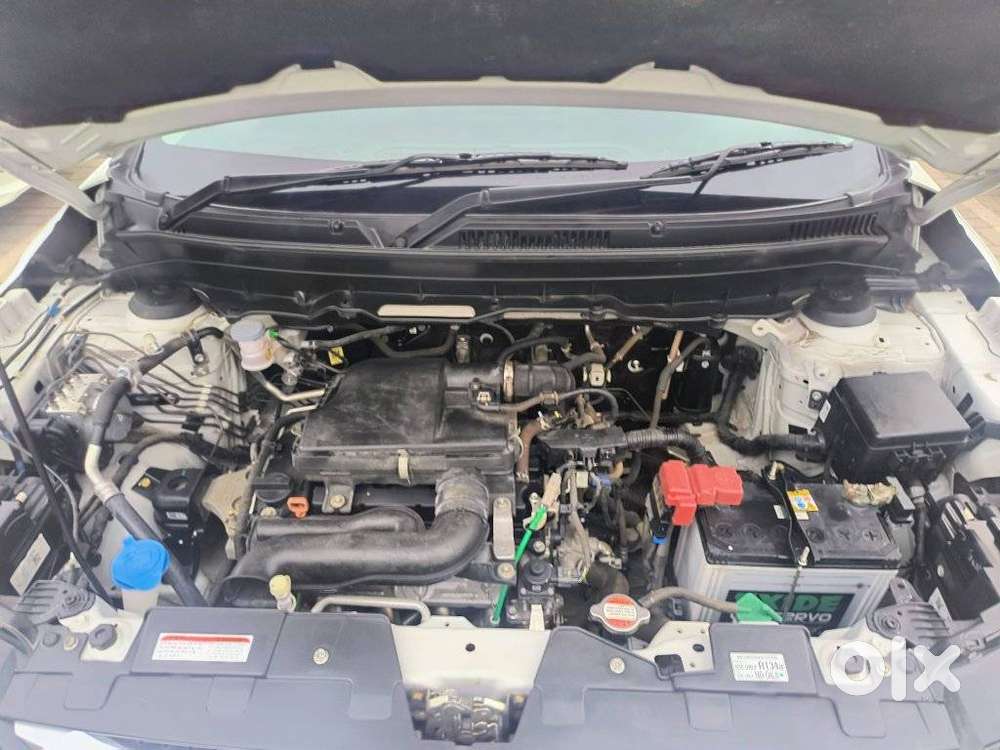 Maruti Suzuki Brezza 1.5 Zxi Smart Hybrid, 2022, Petrol