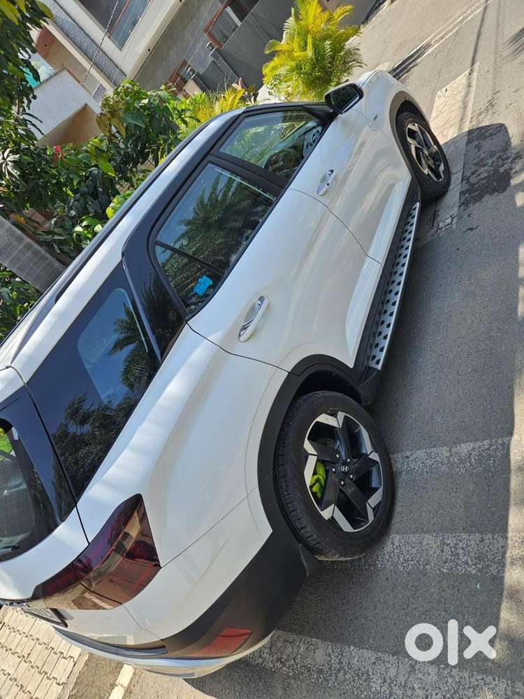 Hyundai Alcazar 2023 Diesel Well Maintained