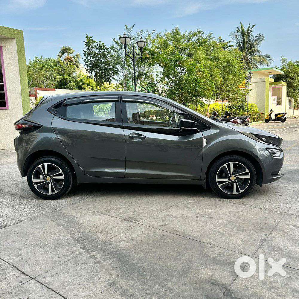 Tata Altroz 1.2 Xza Plus, 2022, Petrol