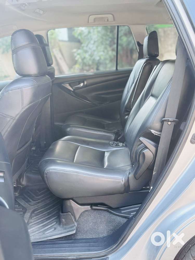 Toyota Innova Crysta [2020-ongoing] 2.7 Gx Mt 7 Str, 2022, Diesel