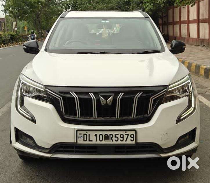 Mahindra Xuv700 2.0 Ax 5 Petrol Mt 7 Str, 2022, Petrol