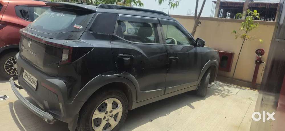 Mahindra Xuv 3xo 2025 Diesel Well Maintained