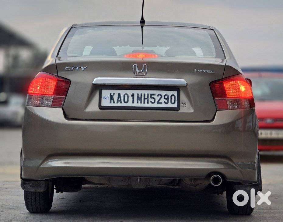 Honda City V At Exclusive, 2011, Petrol