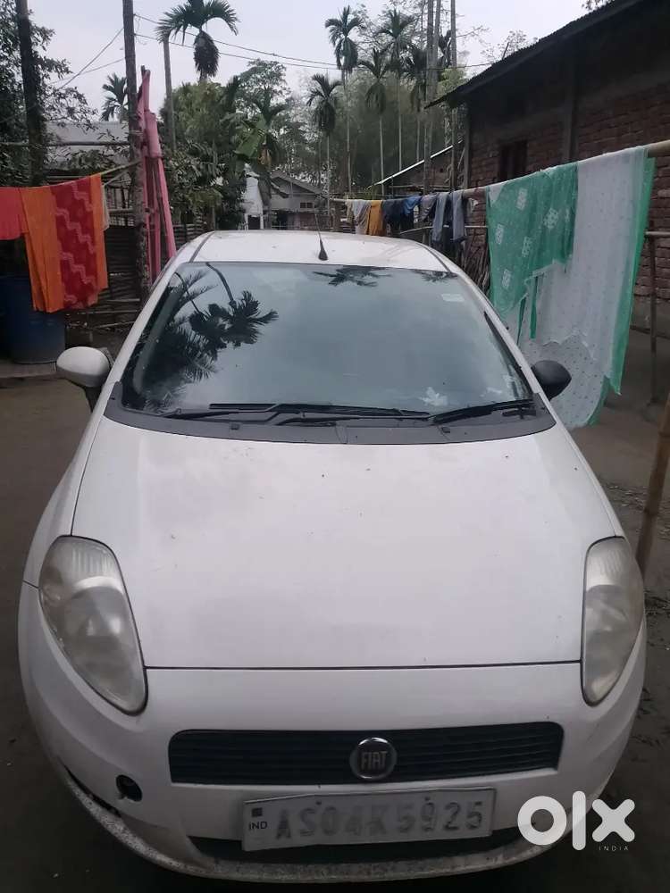 Fiat Punto 2012 Top Model Petrol Car