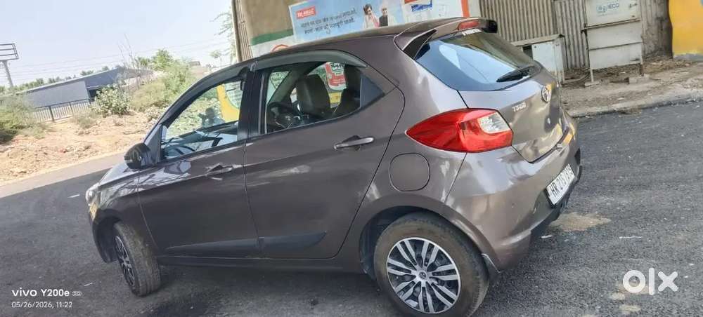 Tata Tiago Xz 2016/12 Petrol 80000 Km Driven