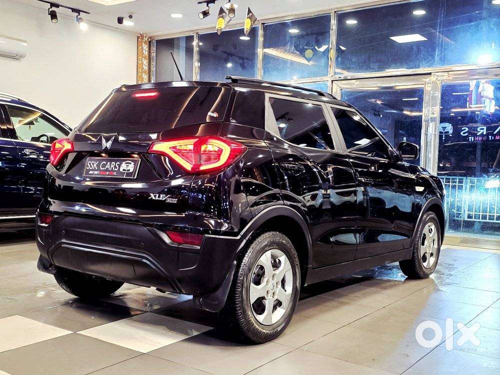 Mahindra Xuv300 W6, 2024, Petrol