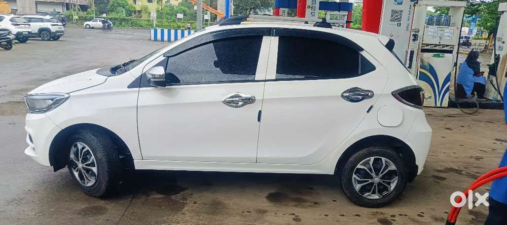 Tata Tiago Xt Icng 2024