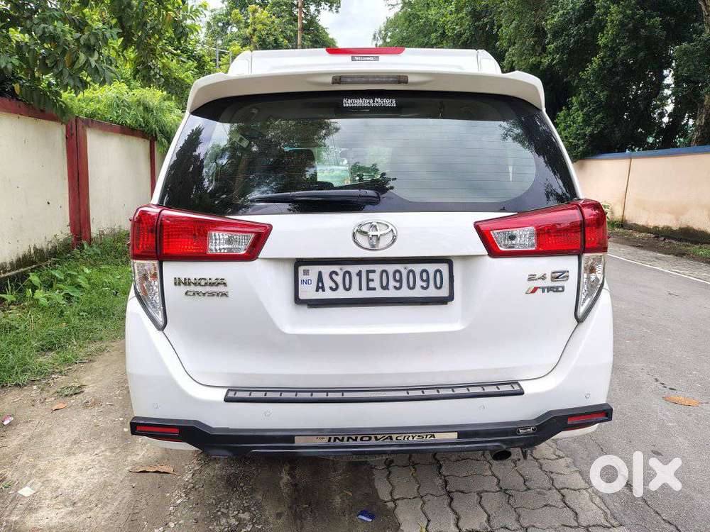 Toyota Innova Crysta