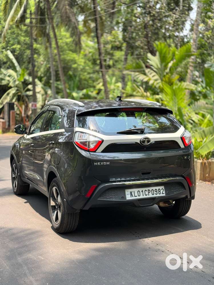 Tata Nexon 1.2 Revotron Xza Plus, 2019, Petrol