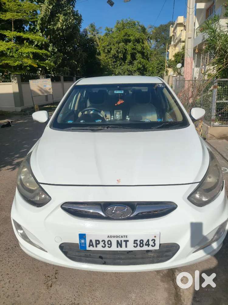 Hyundai Verna Diesel Manual 2012 Model