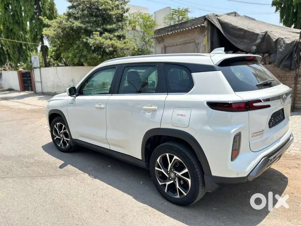 Toyota Urban Cruiser Hyryder 2023 Petrol Hybrid 74000 Km Driven