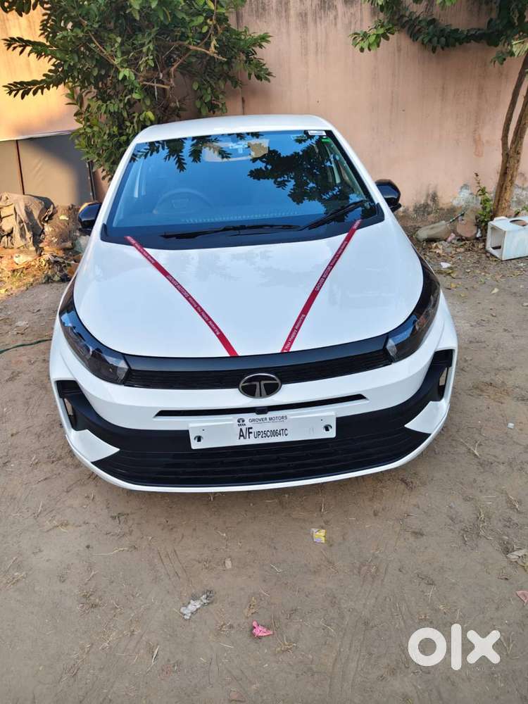 Tata Altroz 2025 Petrol 3000 Km Driven