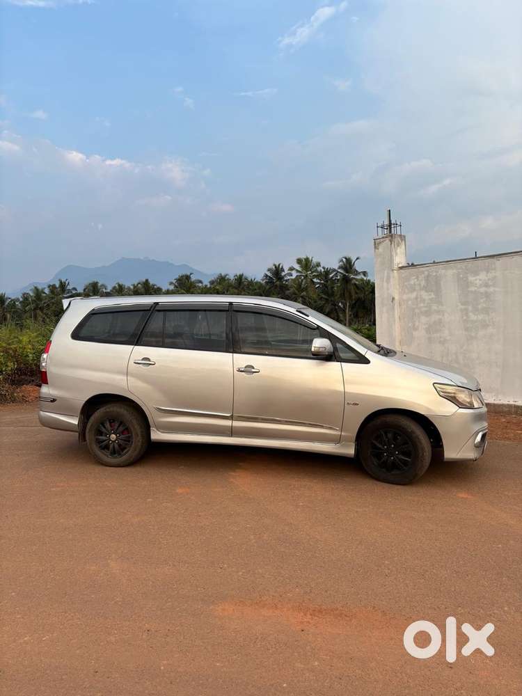 Toyota Innova Diesel 2.0 2010