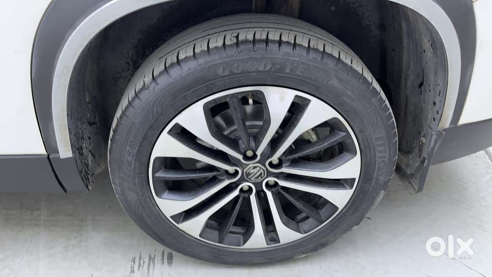 Mg Hector Plus 1.5 Sharp Turbo Cvt 6 Str, 2022, Petrol