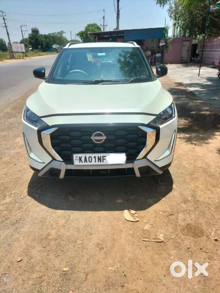 Nissan Magnite 2025 Petrol Well Maintained