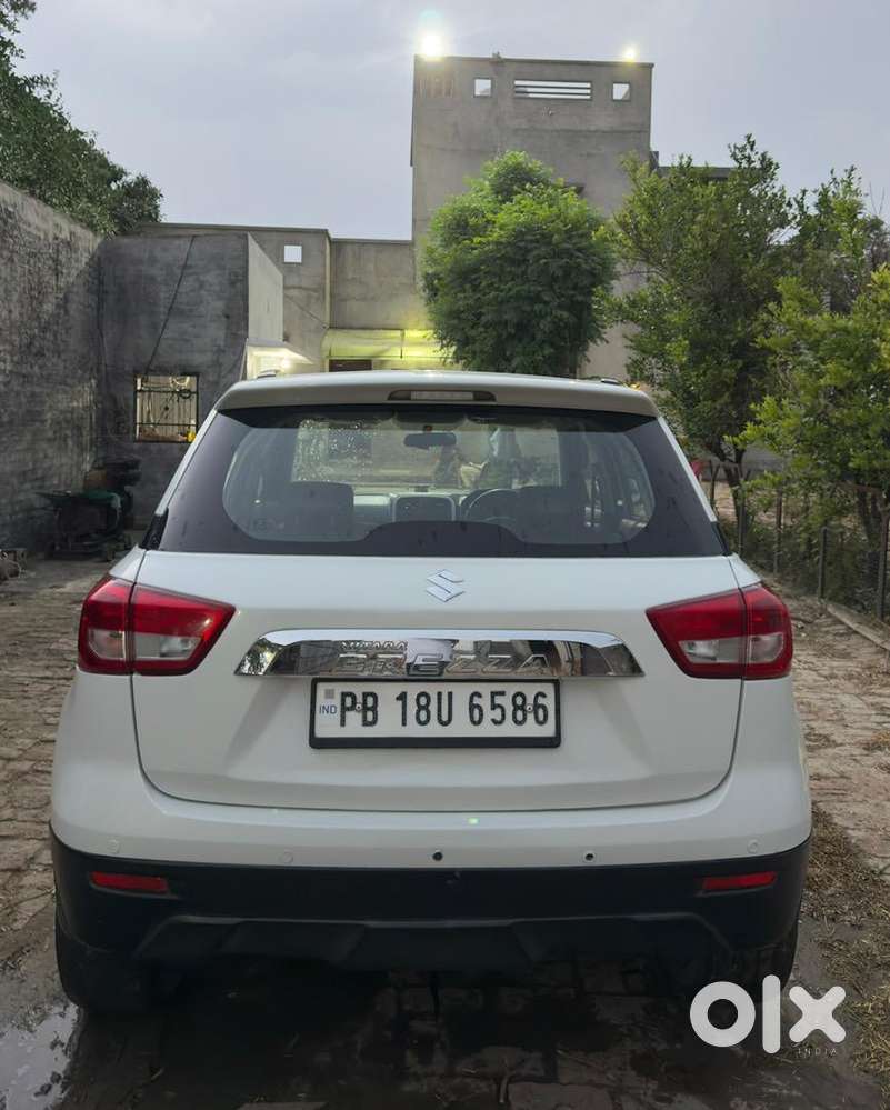 Brezza 2018 Well Maintained Showroom Condition