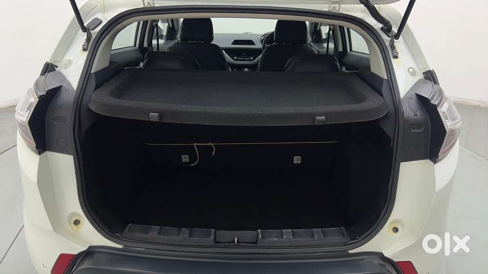 Tata Nexon 1.5 Revotorq Xma Amt (s), 2019, Petrol