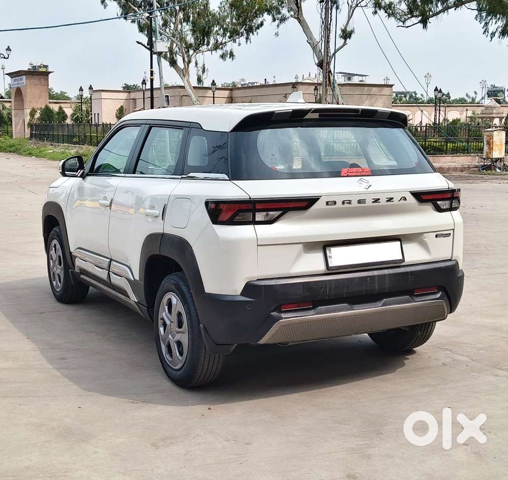 Maruti Suzuki Brezza 1.5 Vxi Smart Hybrid, 2023, Petrol