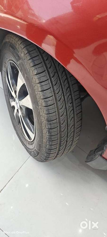 Maruti Suzuki Swift Vxi Abs Bsiv, 2014, Petrol