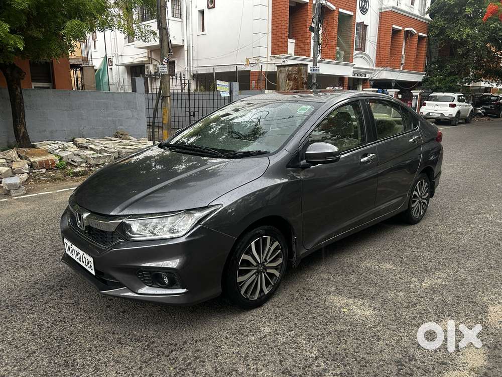 Honda City V Mt Sunroof, 2017, Petrol