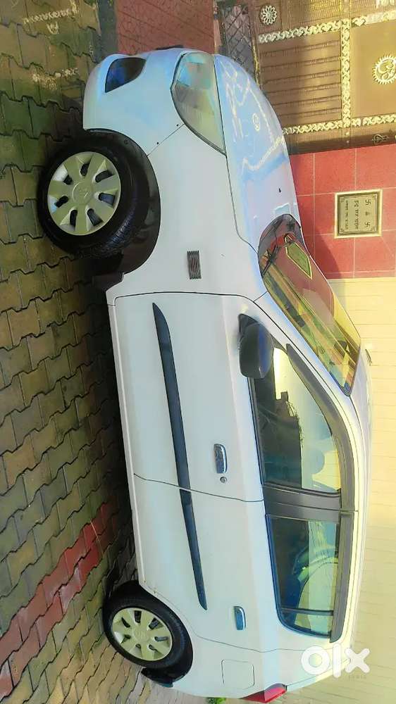 Alto K10 Vxi (superior White) - Only 35800 Km Driven!