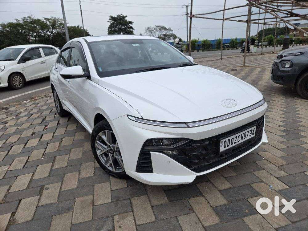 Hyundai Verna 1.5 Mpi Mt Sx (o), 2025, Petrol