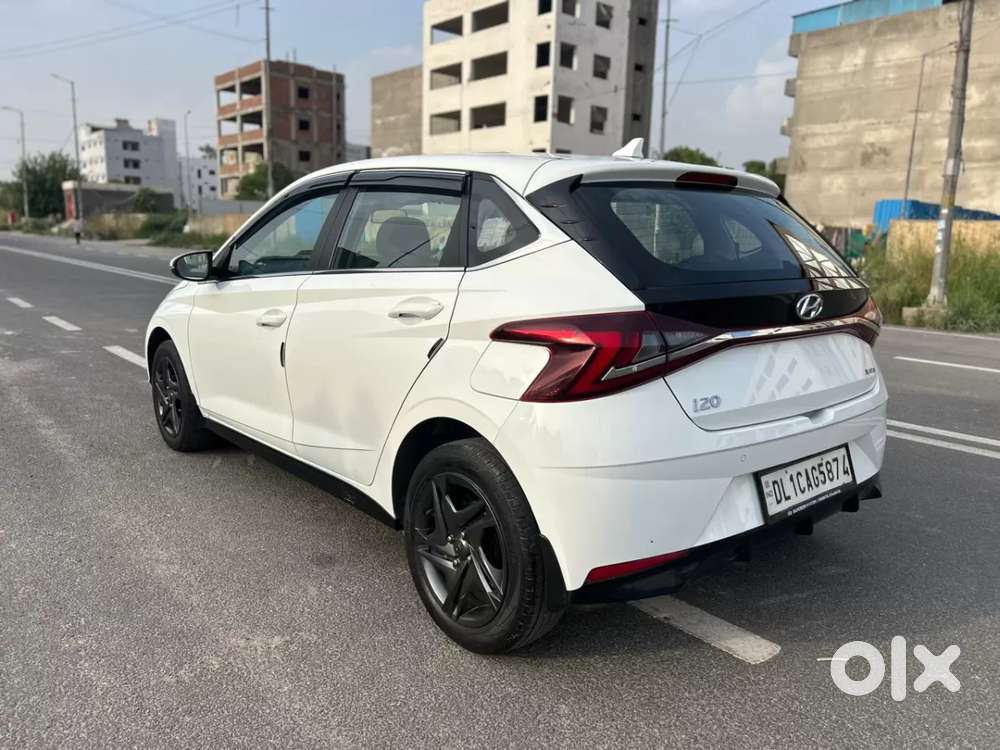 Hyundai I20 Sportz 1.2 Ivt, 2023, Petrol