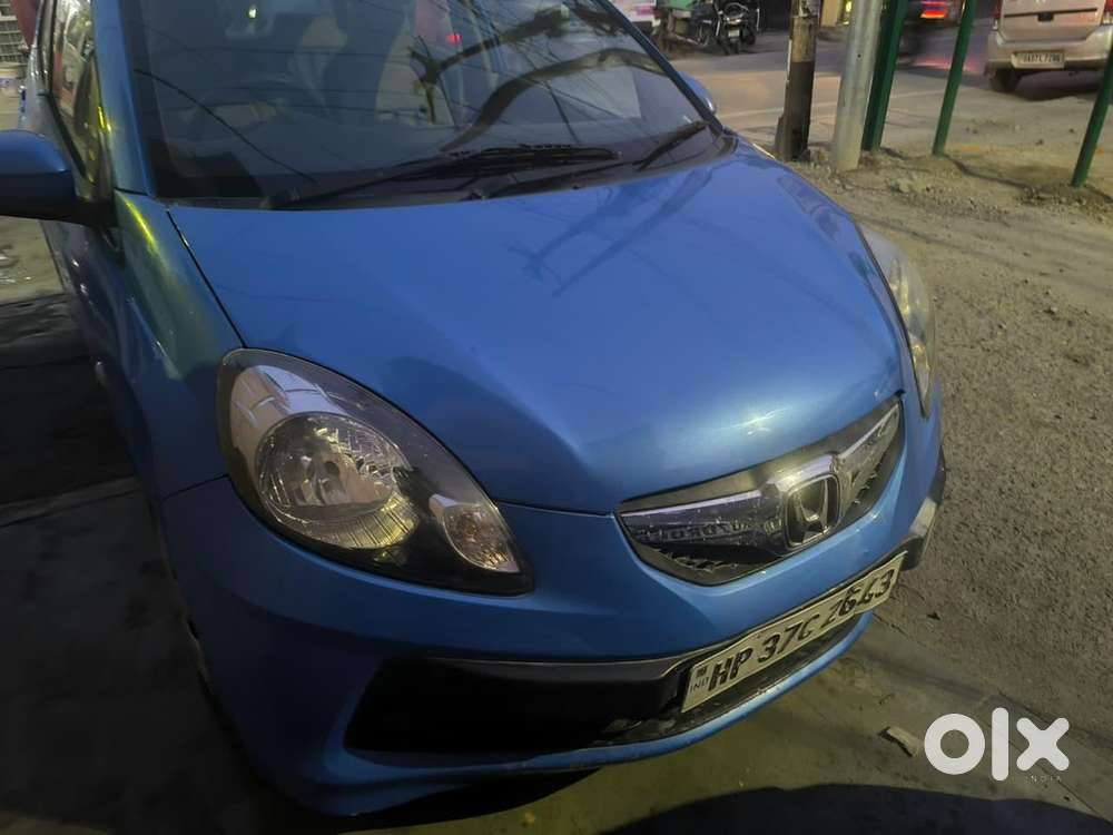 Honda Brio 2012 Petrol Well Maintained(serviced And New Battery)