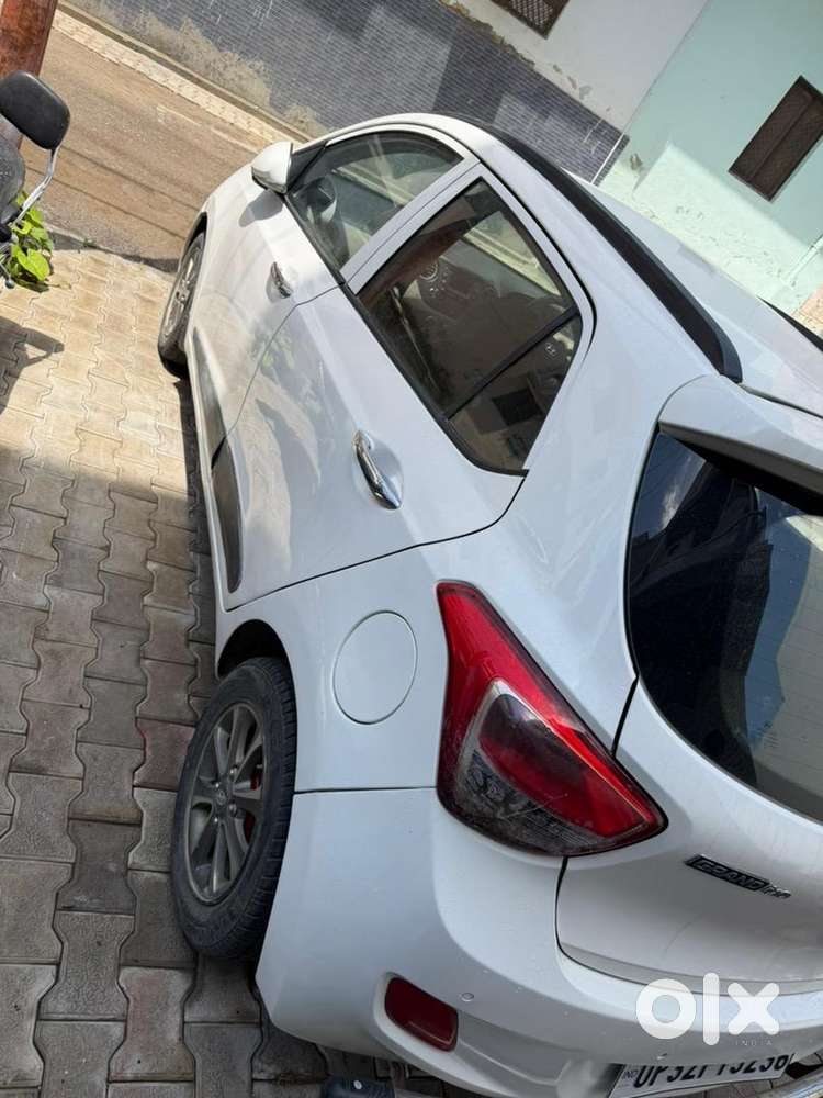 Hyundai Grand I10 2015 Petrol Well Maintained