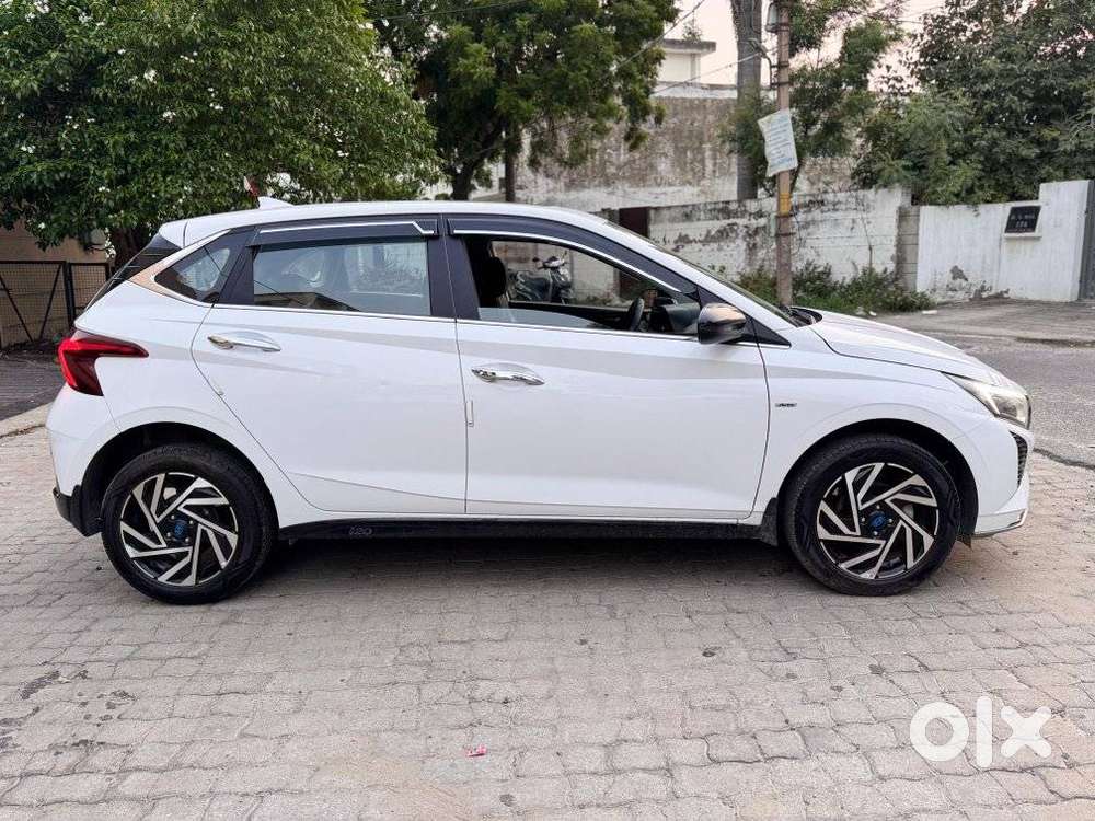 Hyundai I20 Asta 1.4 Automatic (o) With Sunroof, 2024, Petrol