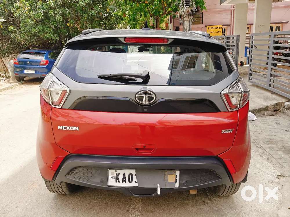 Tata Nexon 2018 Diesel 100000 Km Driven