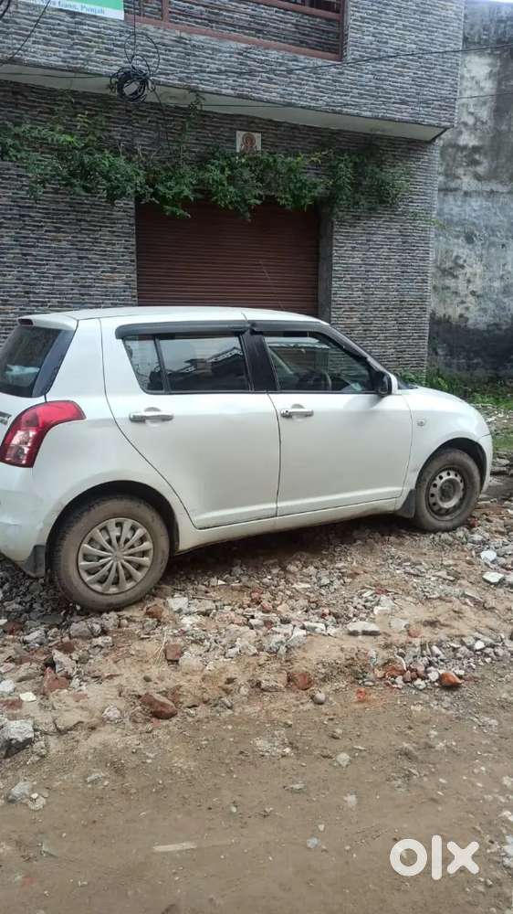 Maruti Suzuki Swift Vxi 2011 Petrol