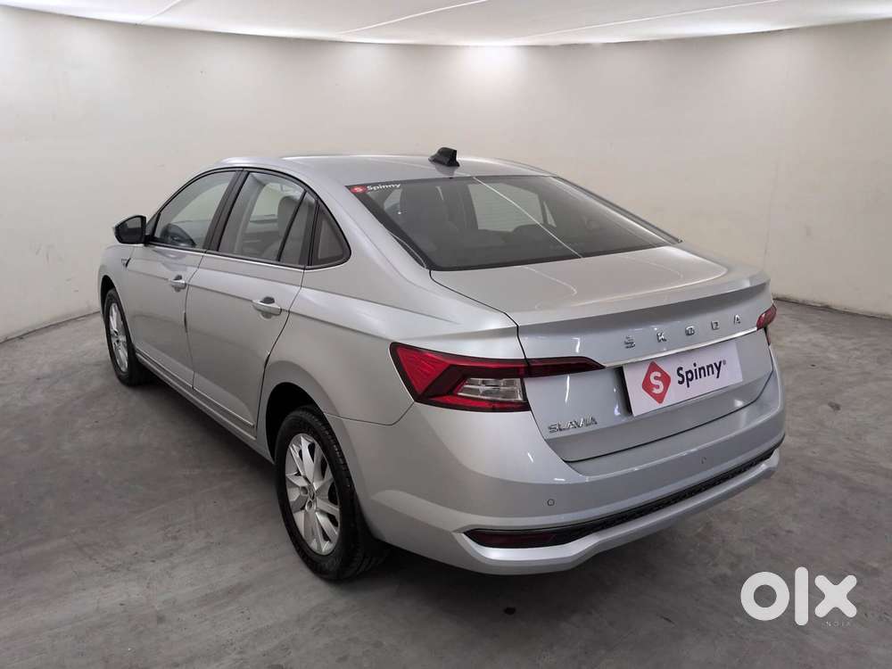 Skoda Slavia Ambition 1.0l Tsi Mt, 2023, Petrol