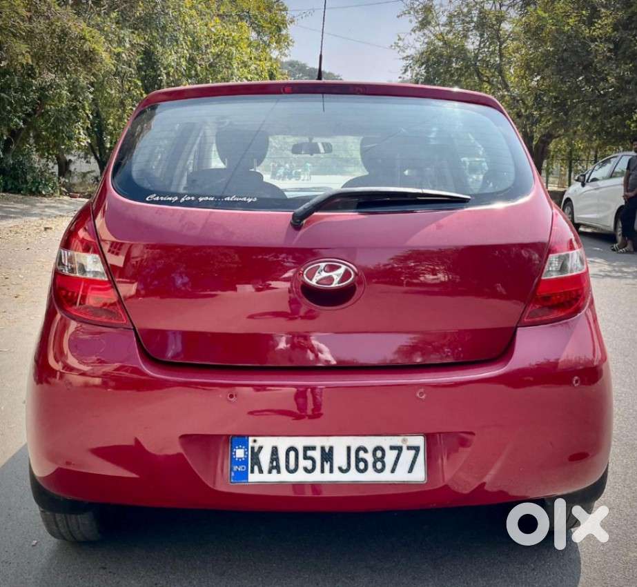 Hyundai I20 2009-2011 1.4 Asta (at), 2011, Petrol