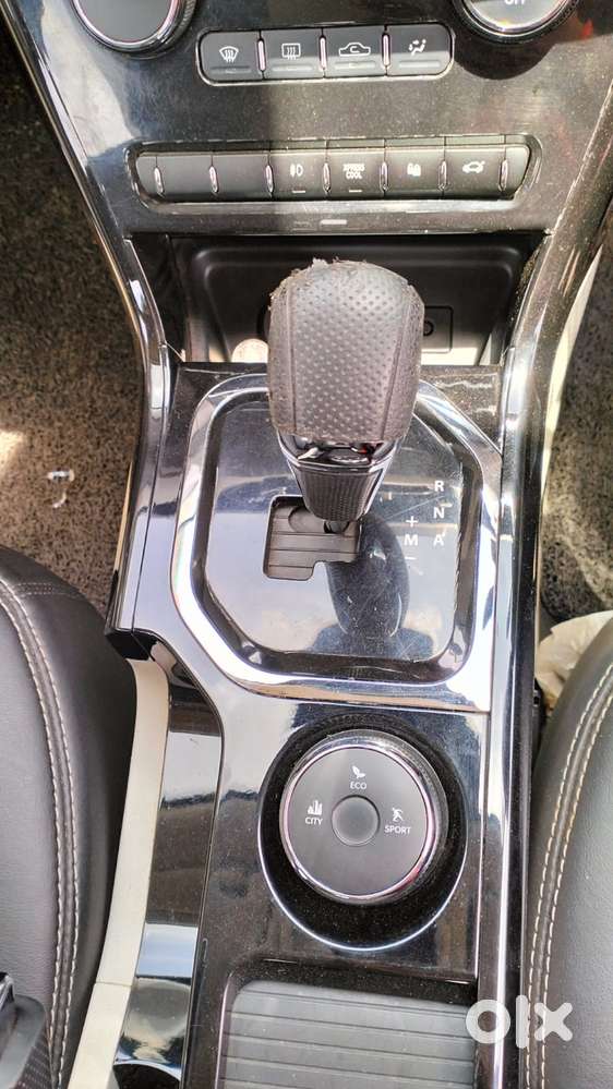 Tata Nexon Amt Xza Plus, 2020, Petrol