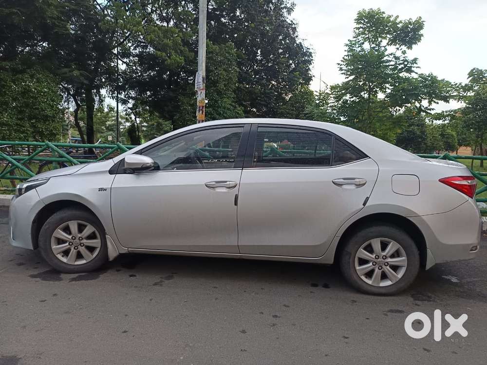 Toyota Corolla Altis 1.8 Sport, 2016, Petrol