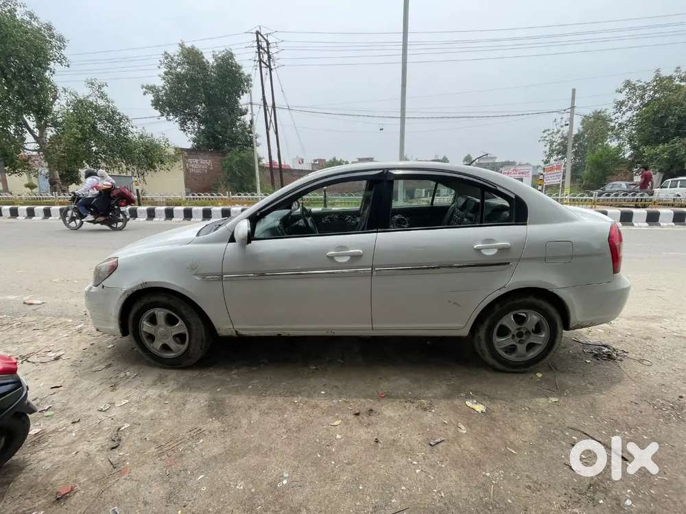 Hyundai Verna 2010 Diesel 100000 Km Driven