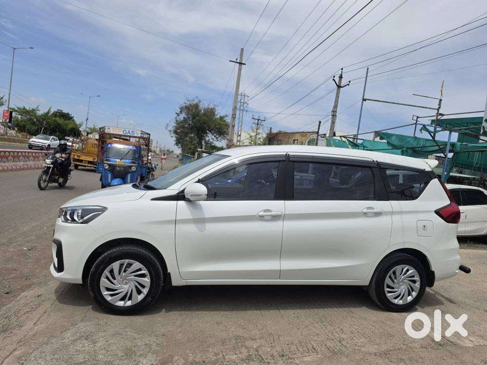 Maruti Suzuki Ertiga 1.5 Vxi, 2025, Petrol