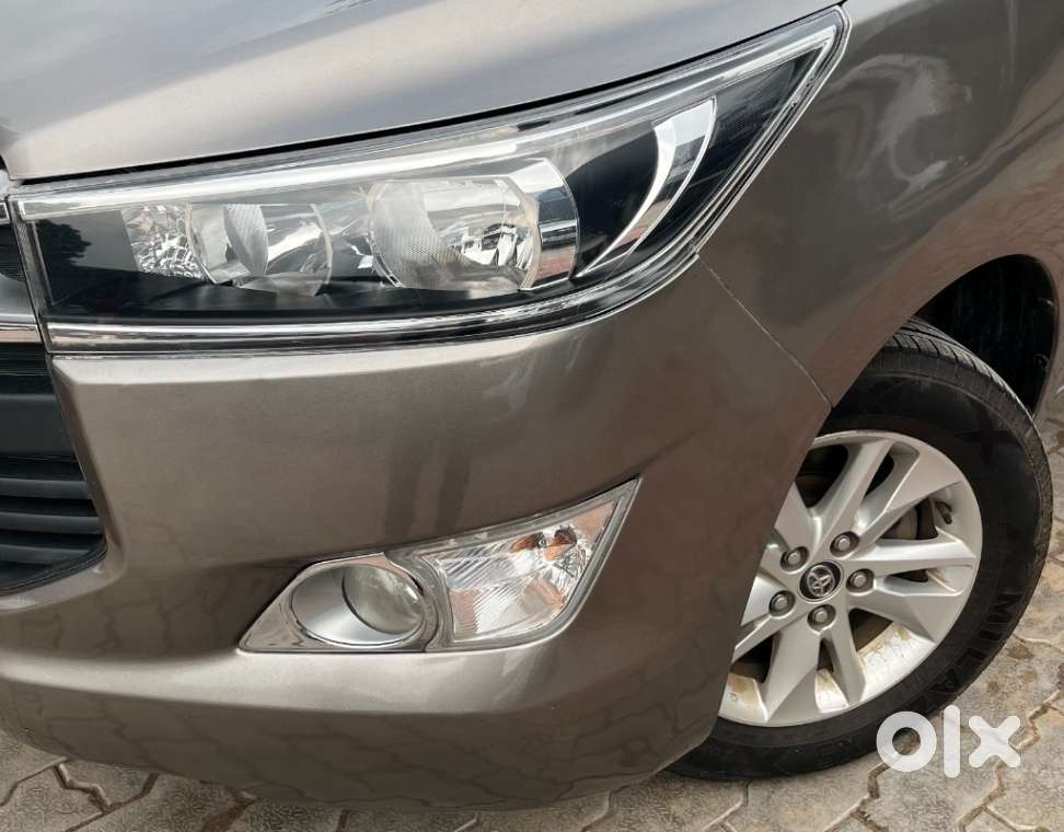 Toyota Innova Crysta 2.4 Gx Mt 8s, 2017, Diesel