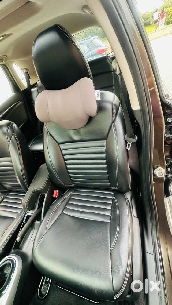 Honda Wr-v 2017 (petrol) — Single Owner, Well Maintained — ₹6.2 Lak