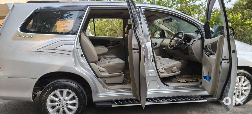 Toyota Innova 2.5 Zx 7 Str Bs-iv, 2014, Diesel
