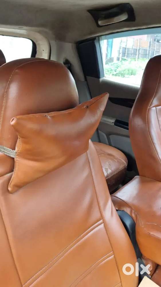 Mahindra Kuv 100 2016 Petrol 76000 Km Driven