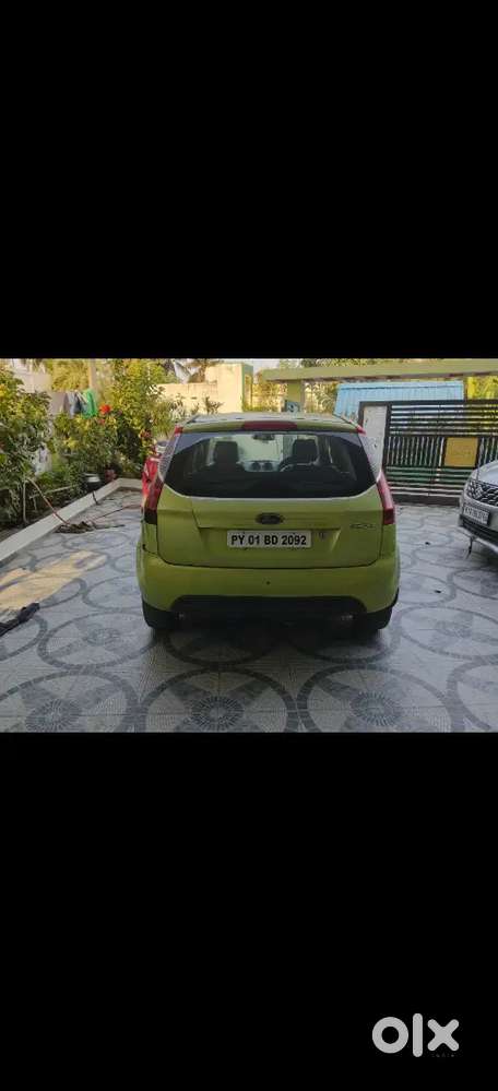 Ford Figo Petrol Lxi 2010 Car