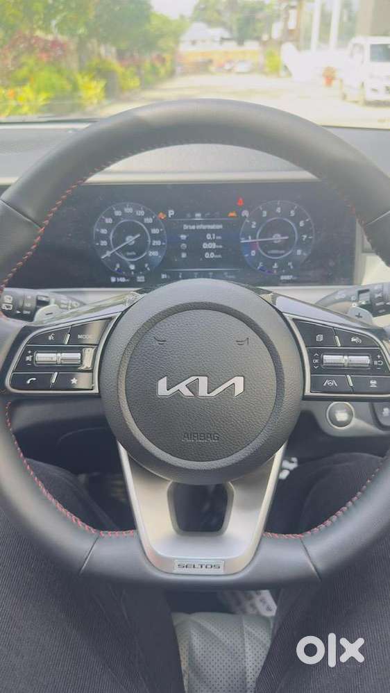 2024 Matte Black Seltos At Petrol
