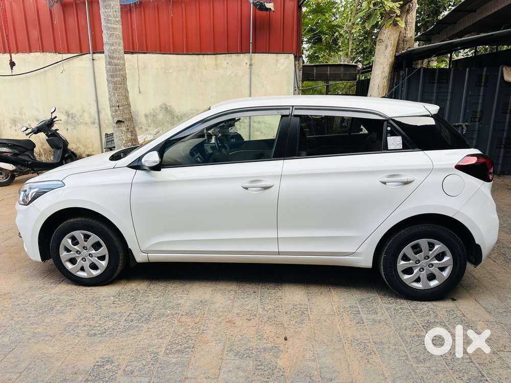 Hyundai I20 Sportz 1.2 Bs-iv, 2018, Petrol