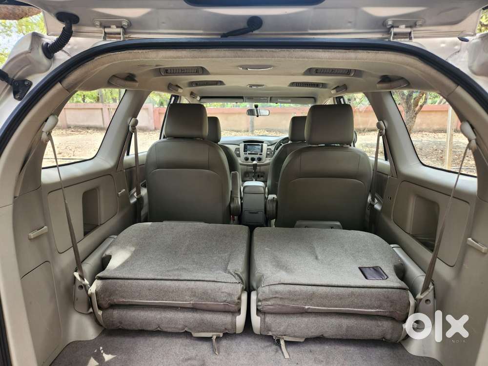 Toyota Innova 2.5 G (diesel) 7 Seater Bs Iv, 2012, Diesel