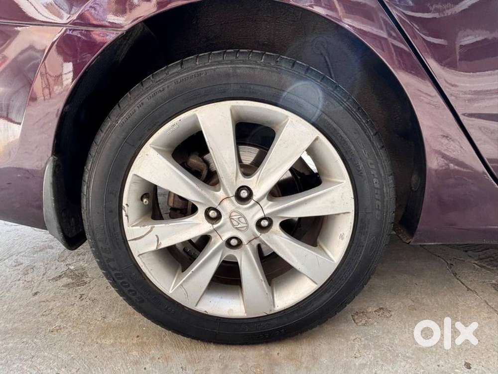 Hyundai Verna Crdi 2012