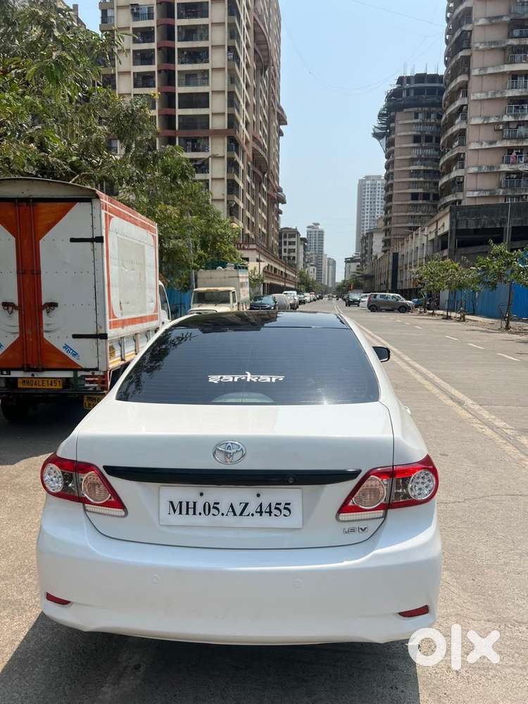Toyota Corolla Altis 2012 Petrol Well Maintained