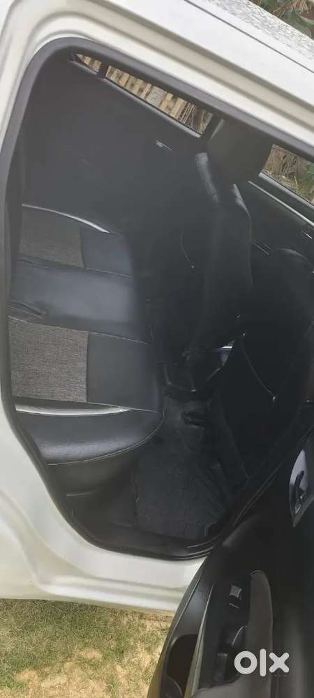 Maruti Suzuki Swift  Vxi Limited 2014