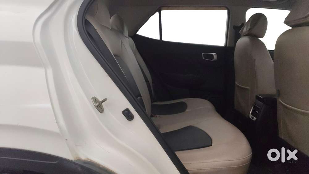 Hyundai Venue S, 2022, Petrol